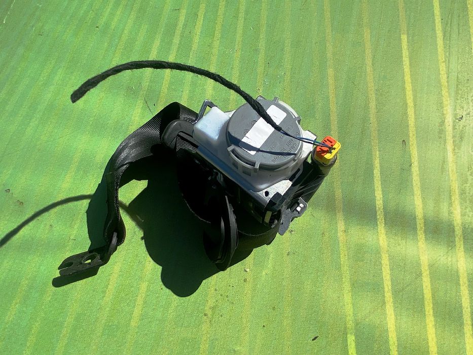 Ремень безпеки Туарег ЦР лівий ремінь Touareg CR таурег левый