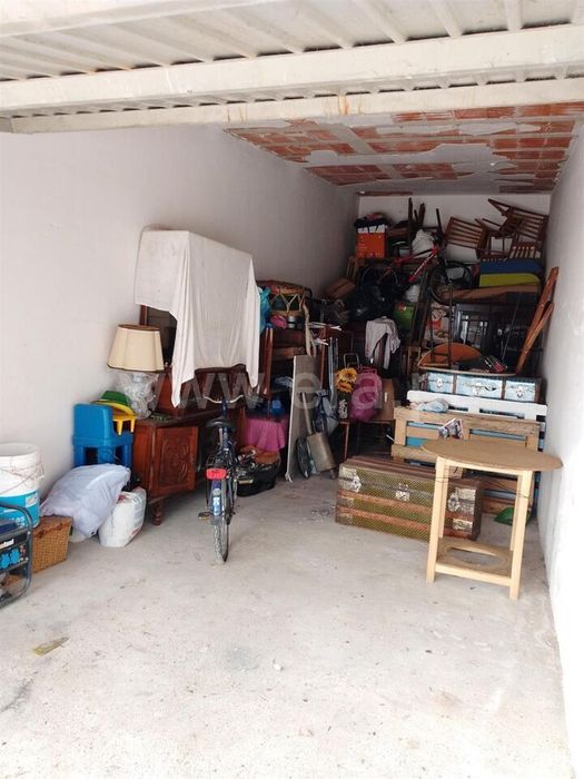 Garagem / Covilhã, Canhoso