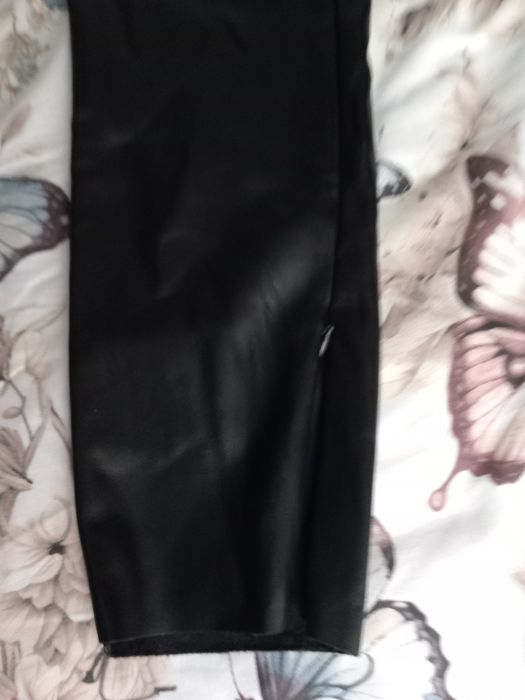 Sprzedam  spodnie  imitacja skóry