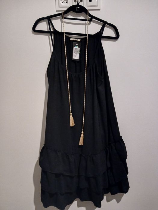 Sukienka czarna na ramiączka