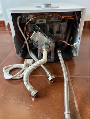 Esquentador Bosch 11L Ventilado -Pouco tempo de uso-