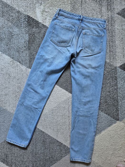 Niebieskie jeansy damskie typu straight rozmiar 36 marki H&M