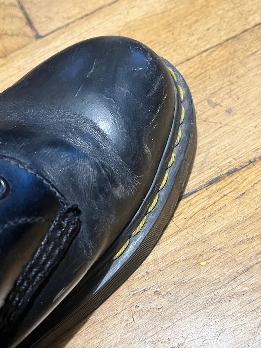 Czarne glany skórzane Dr. Martens martensy 38