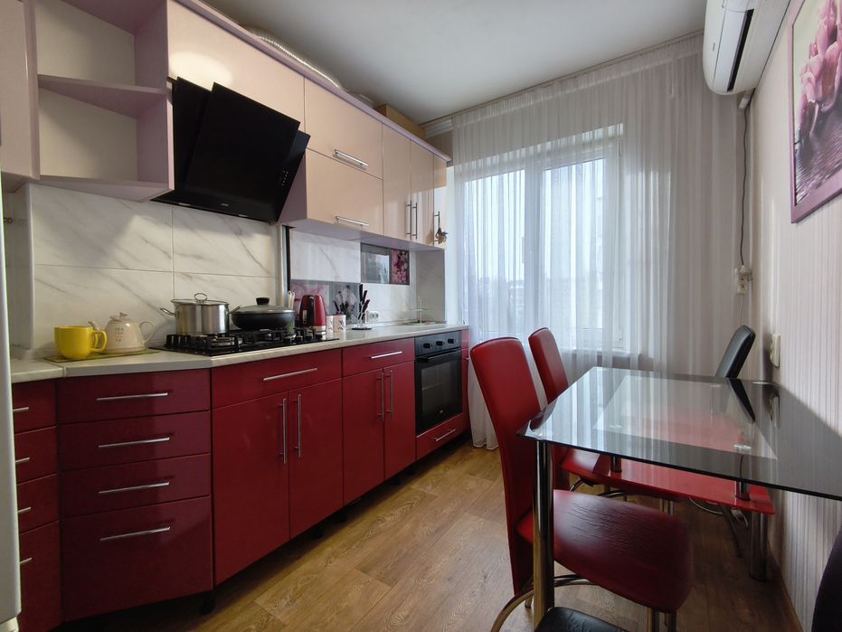 Продам отличную 2х комнатную квартиру в Ингульском районе.13линия.