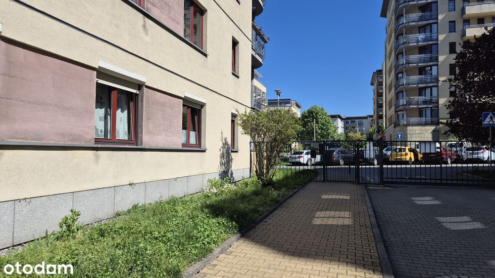 Bezpośrednio: Mieszkanie 2-pokojowe z balkonem Oś. Europejskie