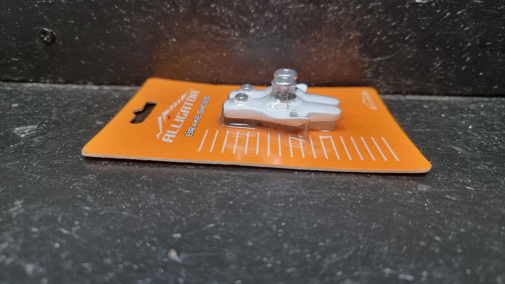 Klocki hamulcowe Alligator RD-300 WH