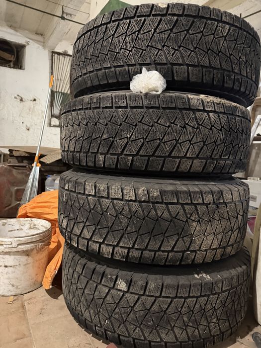 Bridgestone Blizzak 265 65 16
