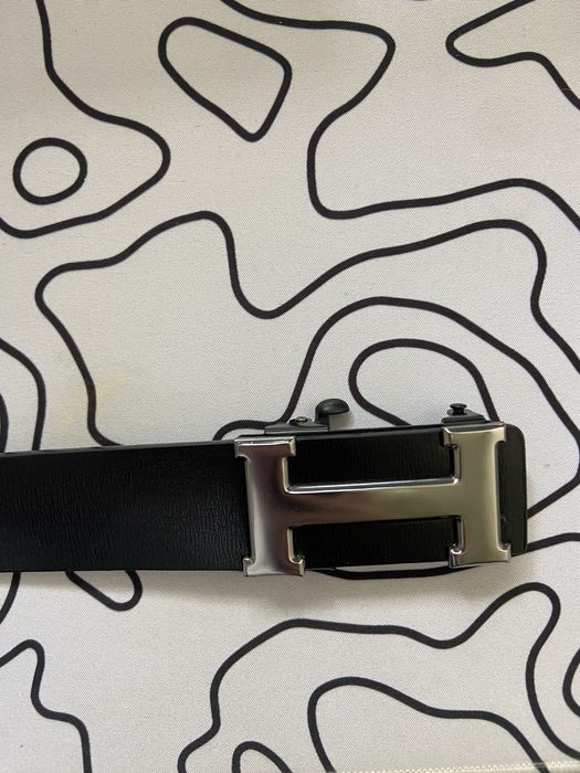 Ремень Hermes.