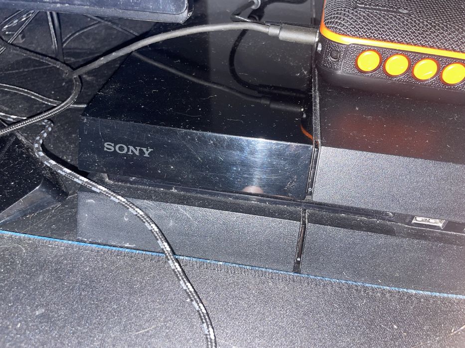 ps4 konsola , bez kontrolerów