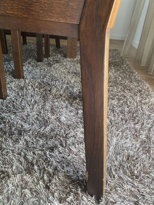 Vendem-se cadeiras de madeira em wenge