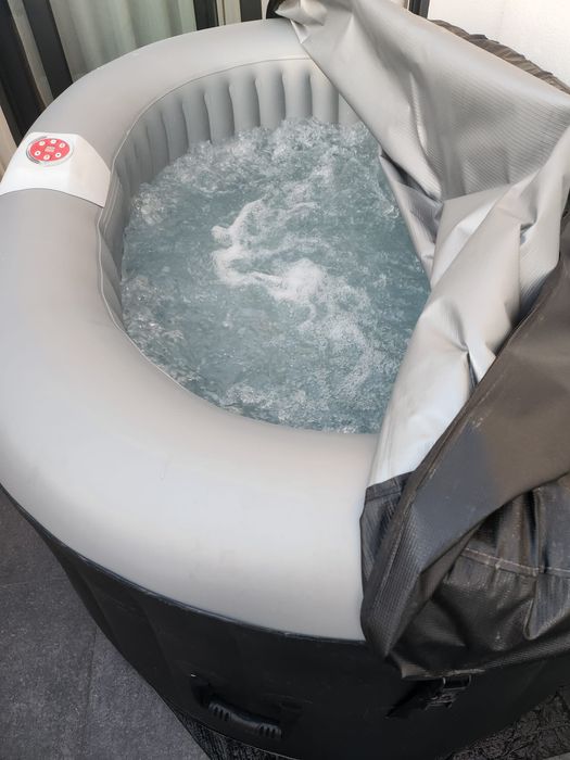 Jacuzzi Insuflável