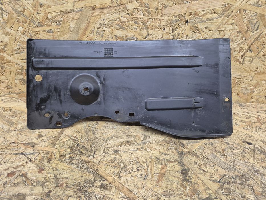 Osłona silnika Opel Corsa E