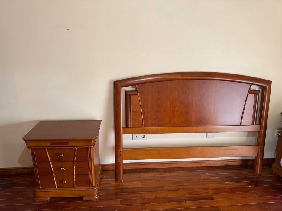 Quarto completo em cerejeira