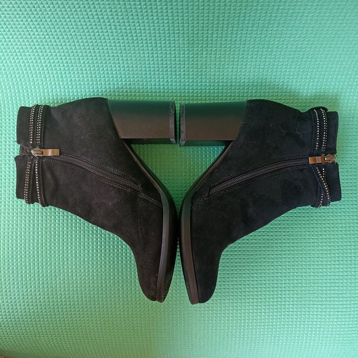 Женские демисезонные ботильоны