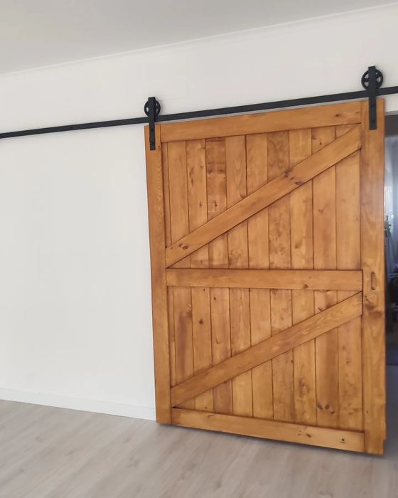 Porta rustica de correr ou abertura normal