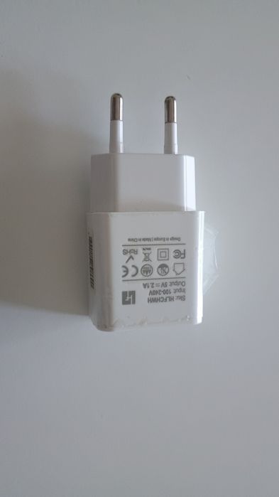 Carregador branco 5V 2.1A
