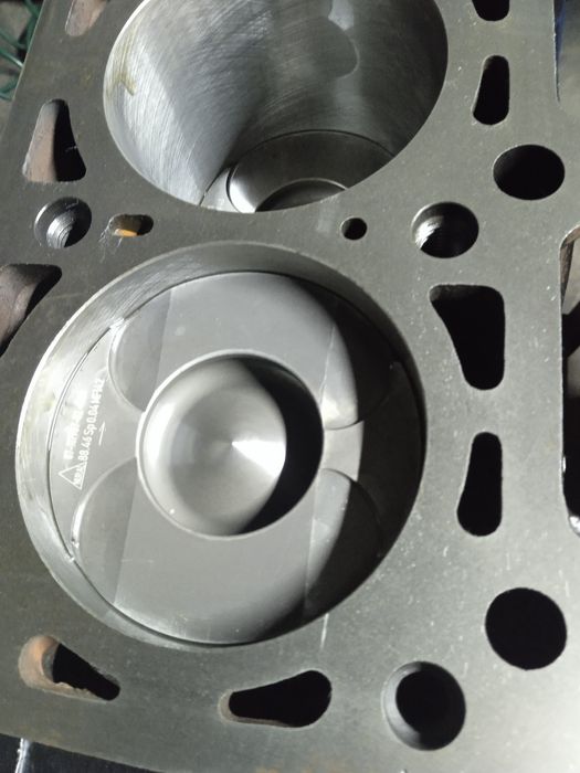 Блок циліндрів ом 611