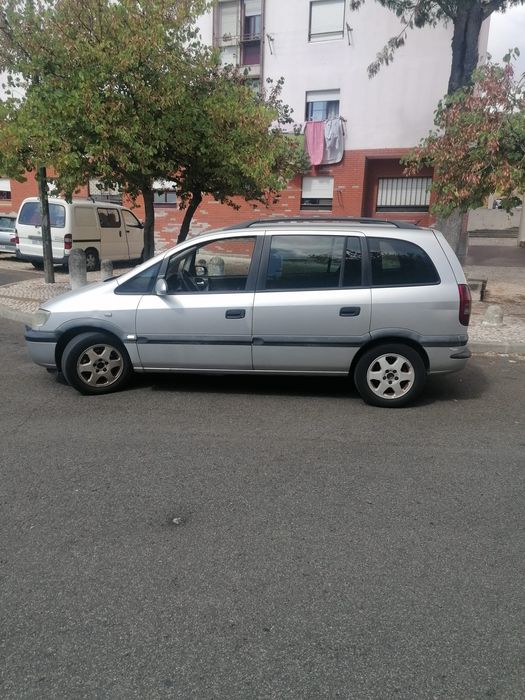 Opel Zafira A 2.0Dti (para despachar por estar parada)