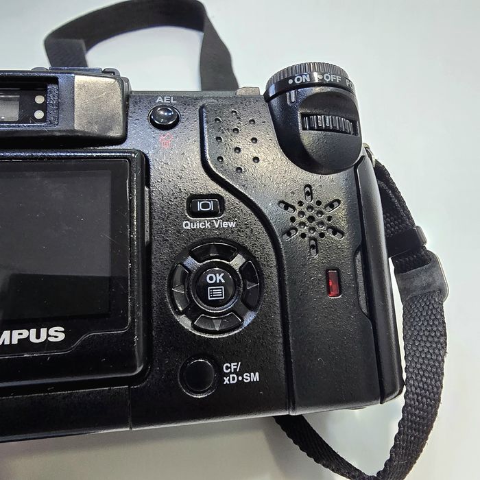 Фотоапарат  OLYMPUS