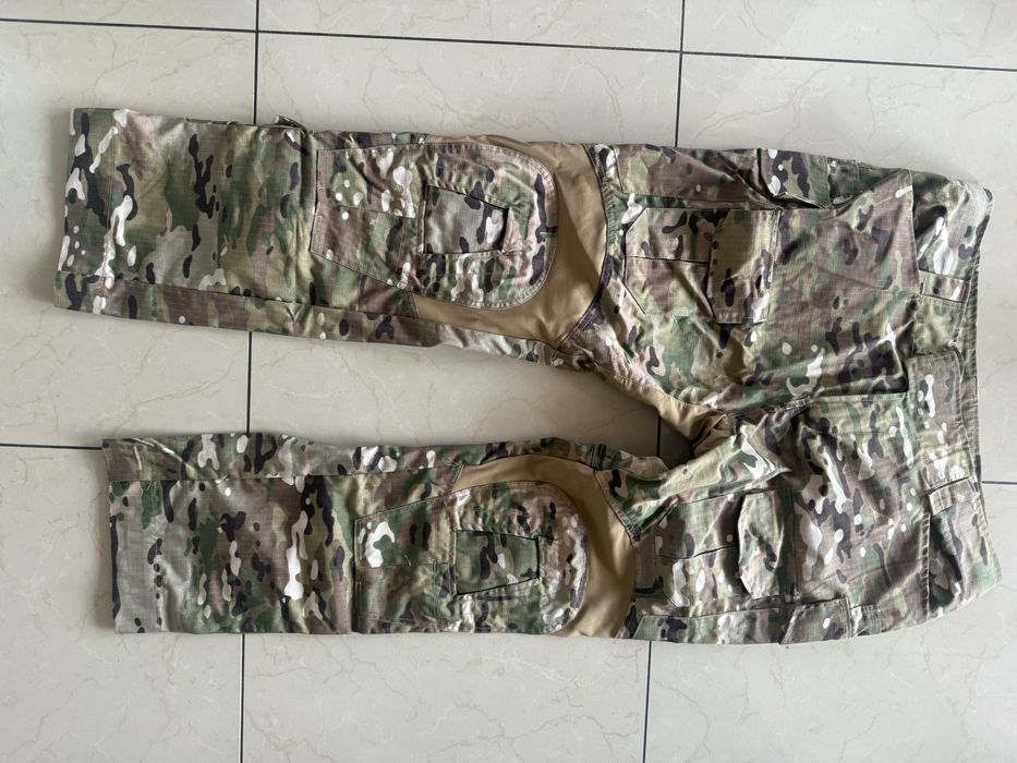 Komplet ubrań wojskowych