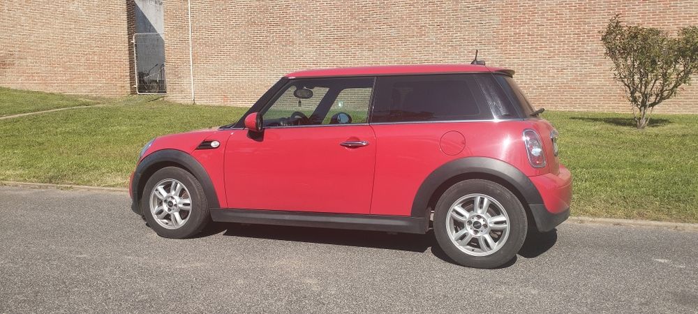 Mini Cooper diesel plus jcw (motor bmw)aceito retoma/impecável