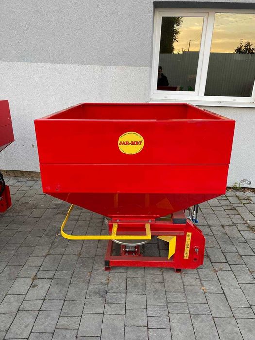 Розкидач мінеральних добрив 1000кг JAR-MET РУМ \ Гарантія
