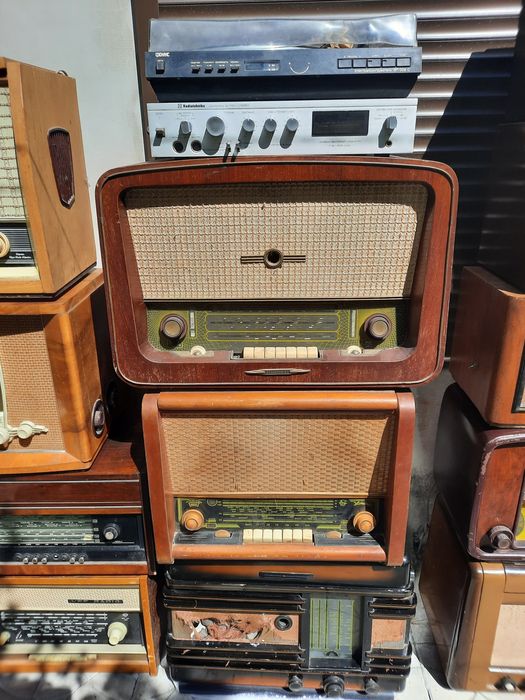 Радіоли,одним лотом.