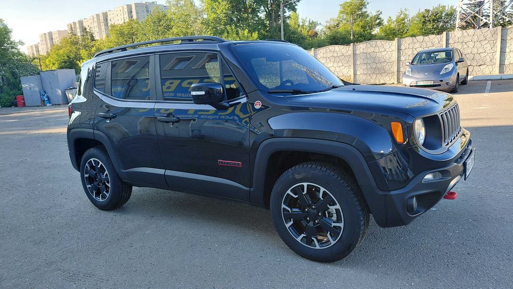 Jeep Renegade Trailhawk 2023 р 12т км пробіг