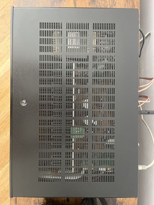 Amplituner Yamaha R-N402D MusicCast