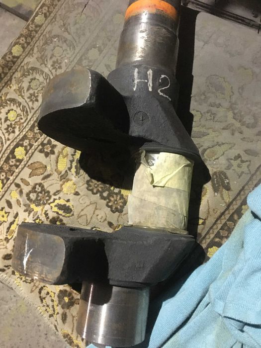 Компрессор 2ВУ 2,5-13 колінвал