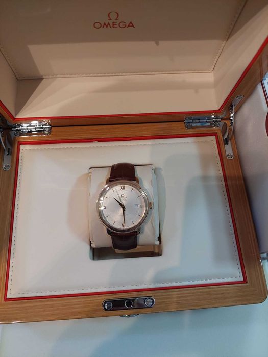 Relógio Omega de Ville Prestige em Ouro.