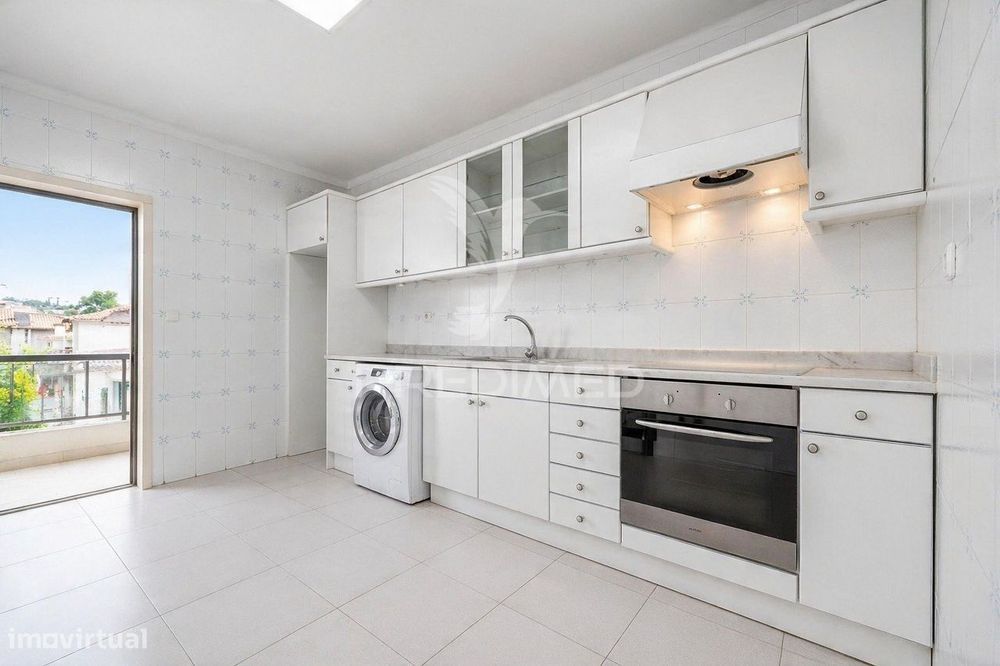 Apartamento T3 | 120 m² | Garagem Fechada | Ferreiros – Braga