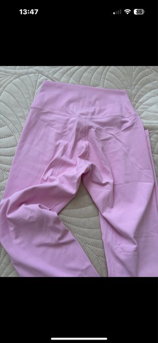 Alo yoga komplet różowy M do cwiczen