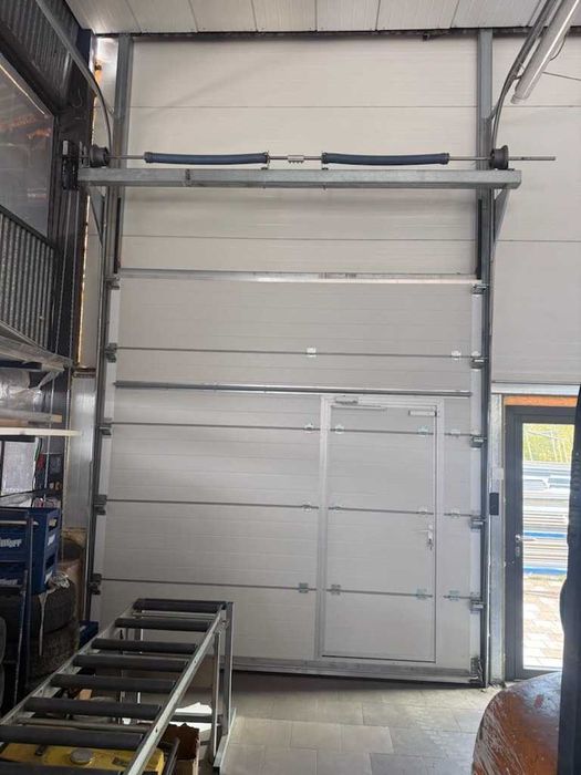 Brama Segmentowa Ocieplana Automat Brama Garażowa Producent