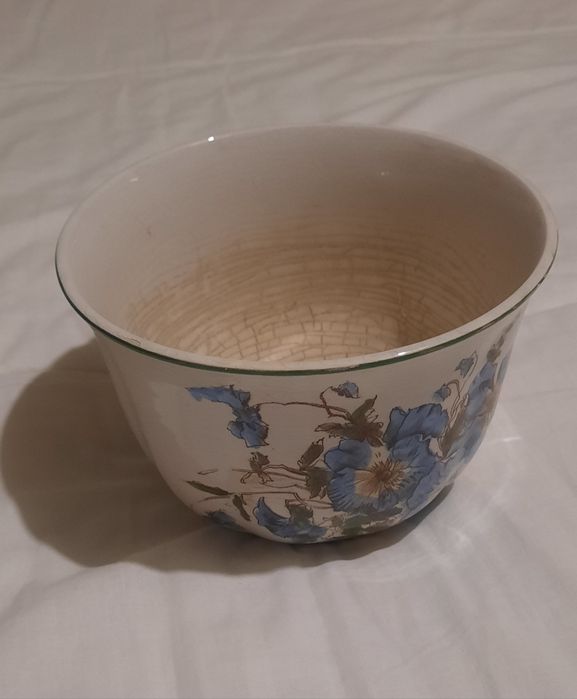 Fabuloso vaso faiança Sacavem gilman

Bom estado 

Medidas 
Altura 
Di