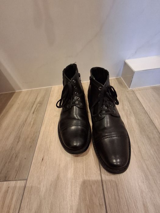 Buty skórzane Lasocki 42