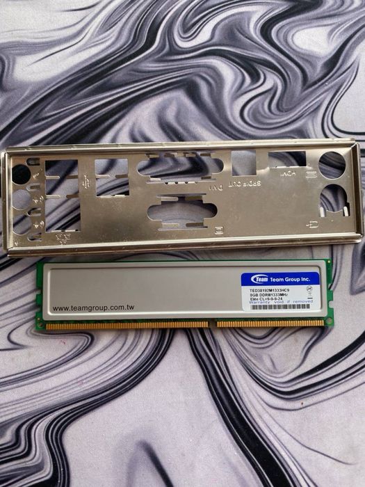 Комплект i3-2100 + ASUS PBH61-V + 8GB DDR3 (1333MHz)