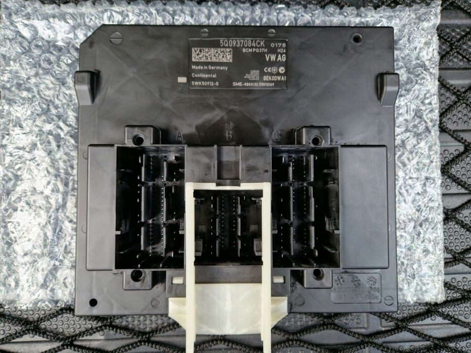 Блок бортовой сети BCM Skoda Octavia A7, Volkswagen, Vag