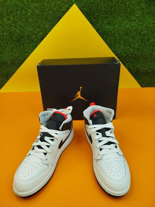 Buty Jordan 1 Mid
