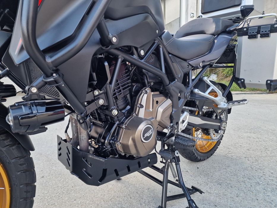 Vendo Mota QJ700X SRT OFFRoad Como Nova