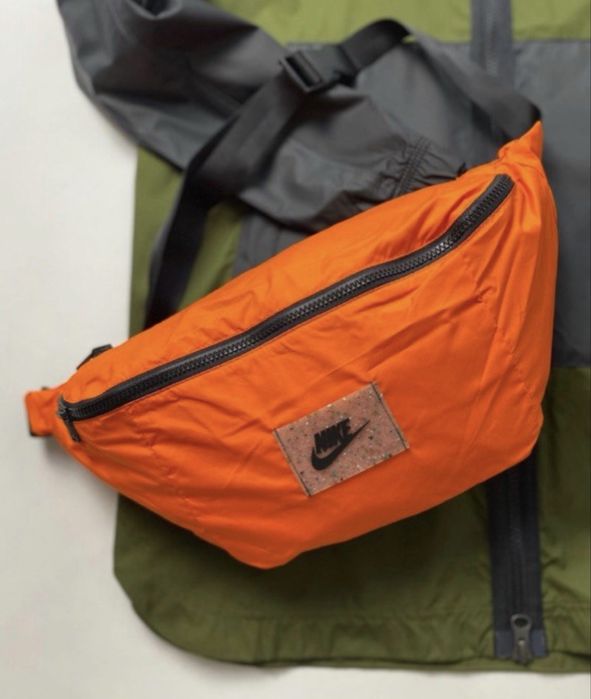 Чоловіча оригінальна куртка вітровка Nike Utility Colour Block