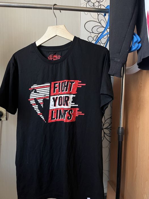 Чоловіча футболка Venum Fight Your Limits