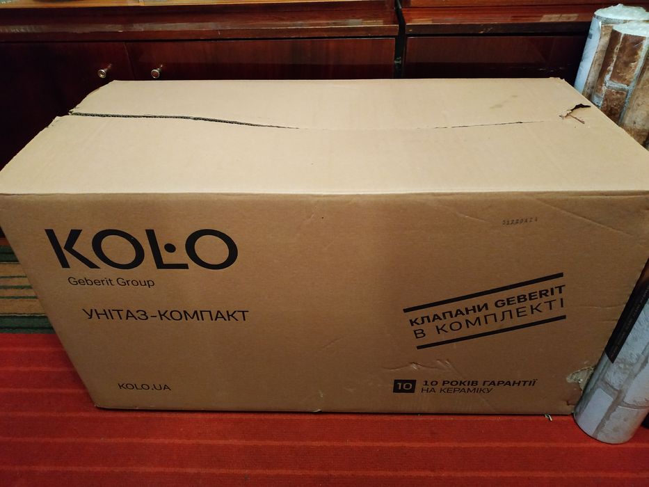 Продам унитаз Kolo без бачка , новый