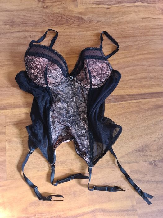 Gorset bielizna  roz 36 B