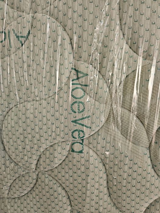 Vendo cama completa + colchão