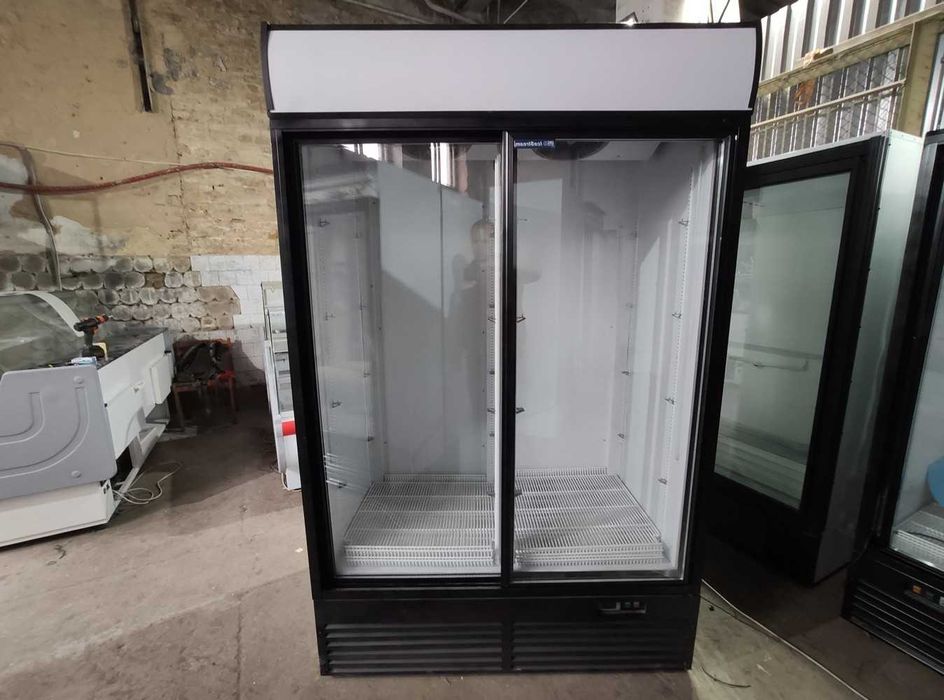 Якість! Холодильна шафа вітрина UBC Super Large Coal. Є асортимент!