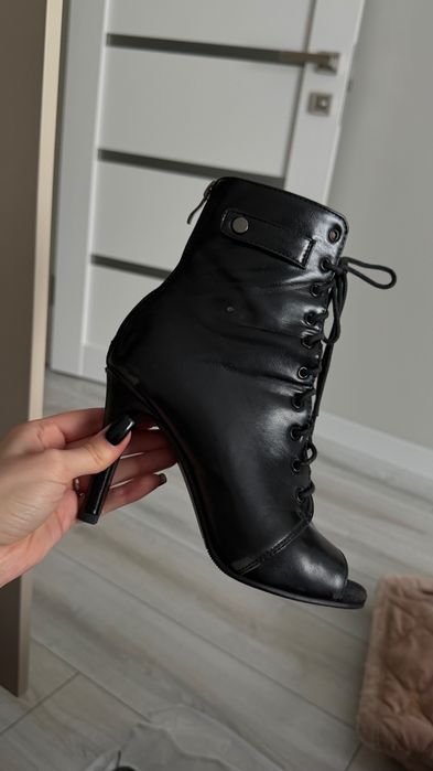 Туфлі для танців High heels