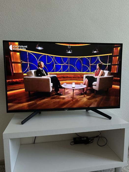 Телевізор SONY 4k, KD-43FX7096 і тумба в подарунок