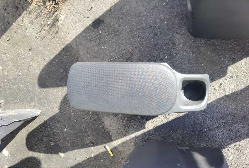 Підлокітник. Подлокотник. Канго. Цітан. Citan. Розб