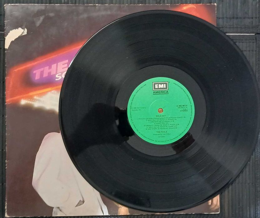 The Fools - Sold Out (Vinil / LP)